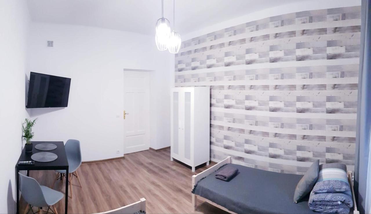 Guest Room Rowna Kielce Exterior photo